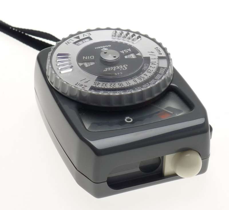 GOSSEN SIXTAR LIGHT EXPOSURE METER VINTAGE CASED STRAP WORKING CLEAN RARE GREY