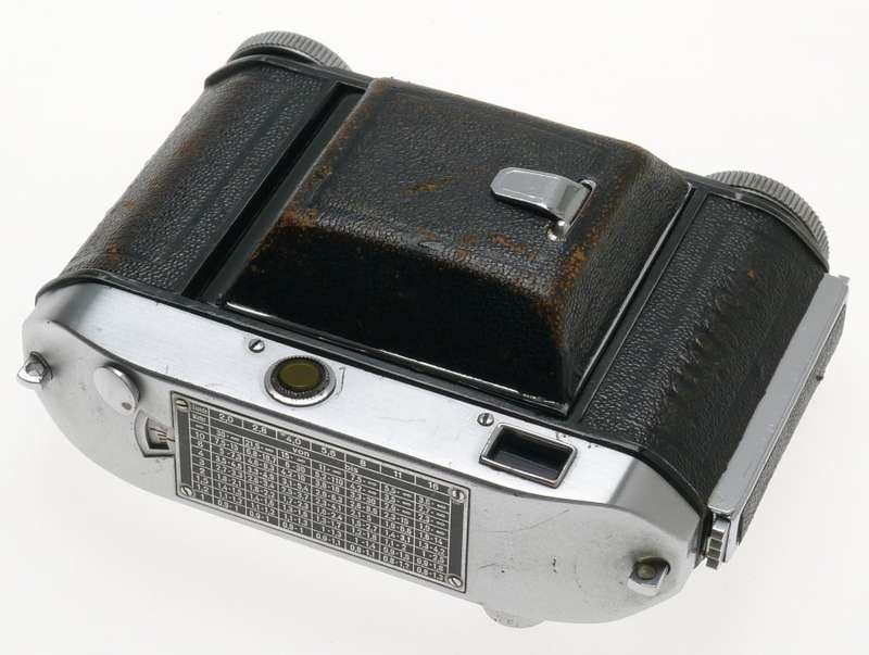 WELTA WELTINI SCHNEIDER XENAR 1:2.8 f=5cm FOLDING BLACK RANGEFINDER CAMERA RAPID