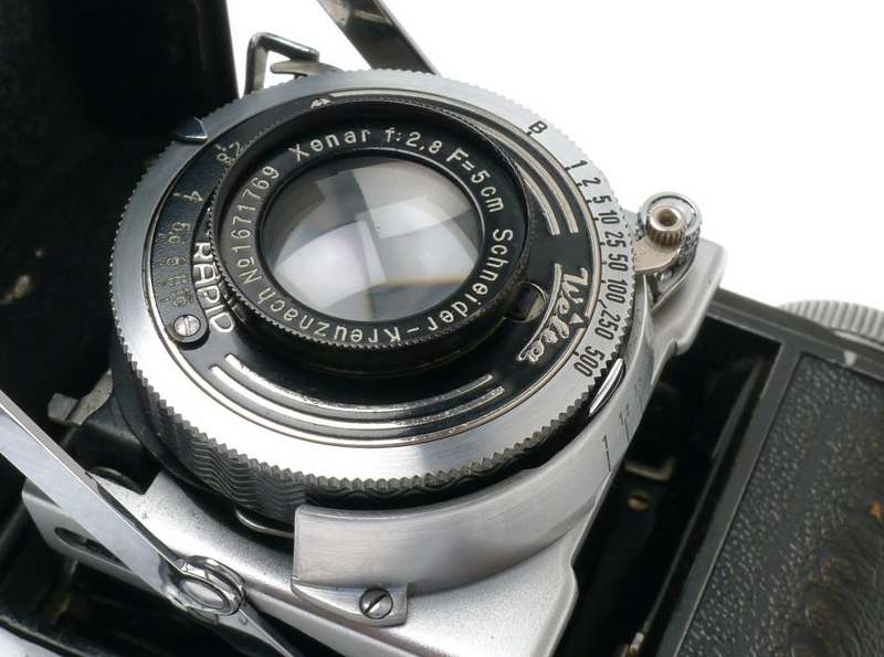 WELTA WELTINI SCHNEIDER XENAR 1:2.8 f=5cm FOLDING BLACK RANGEFINDER CAMERA RAPID