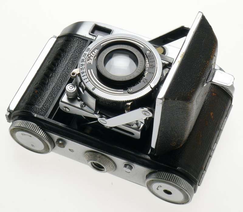 WELTA WELTINI SCHNEIDER XENAR 1:2.8 f=5cm FOLDING BLACK RANGEFINDER CAMERA RAPID