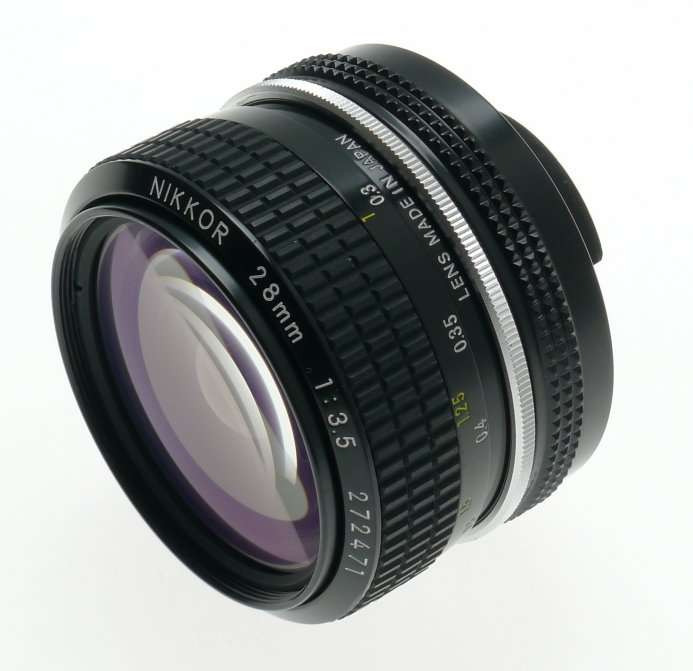 NIKON 1:3.5/28mm NIKKOR SLR CAMERA LENS f=28mm CLEAN EXCELLENT WIDE ANGLE