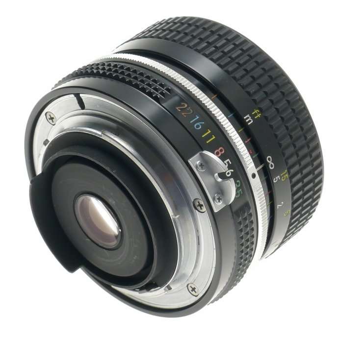 NIKON 1:3.5/28mm NIKKOR SLR CAMERA LENS f=28mm CLEAN EXCELLENT WIDE ANGLE