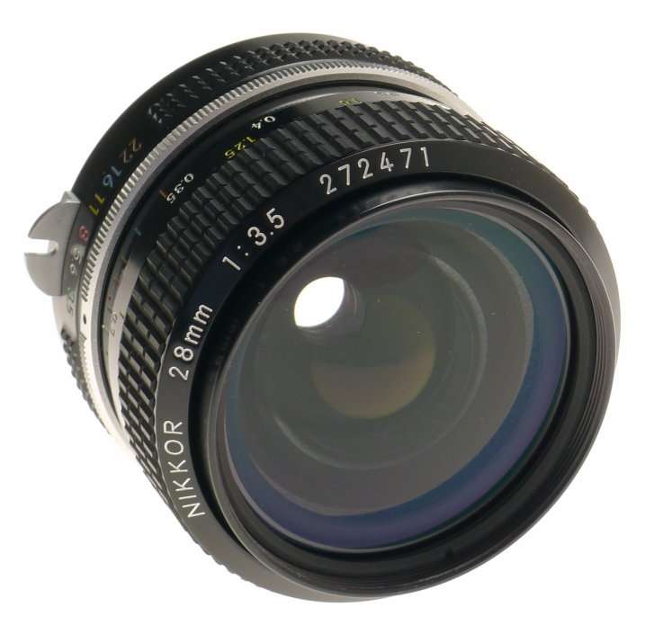 NIKON 1:3.5/28mm NIKKOR SLR CAMERA LENS f=28mm CLEAN EXCELLENT WIDE ANGLE