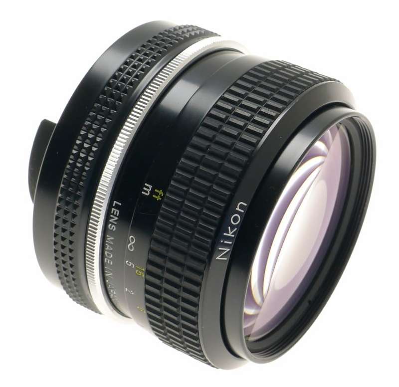 NIKON 1:3.5/28mm NIKKOR SLR CAMERA LENS f=28mm CLEAN EXCELLENT WIDE ANGLE