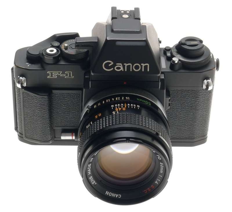 CANON F-1 SLR 35mm FILM CAMERA AE FINDER FN 1.4 S.S.C f=50mm CASE FILTER 1.4/50