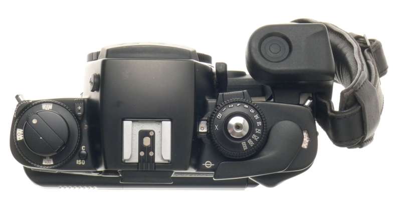 LEITZ R6 BLACK CLEAN SLR 35mm FILM CAMERA BODY WITH MOTOR WINDER LEICA HAND GRIP