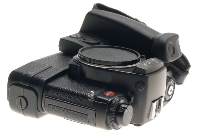 LEITZ R6 BLACK CLEAN SLR 35mm FILM CAMERA BODY WITH MOTOR WINDER LEICA HAND GRIP