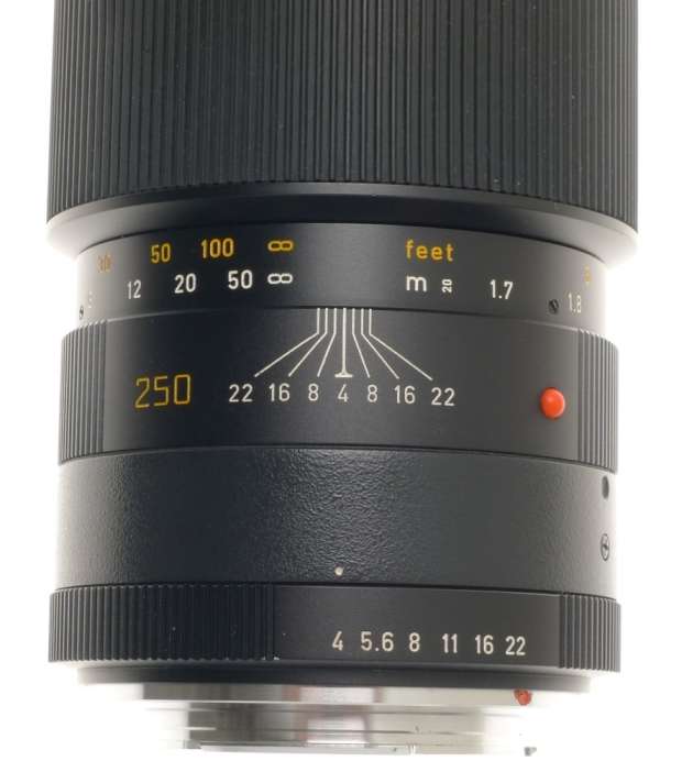 TELYT-R 1:4/250 LEICA SLR CAMERA TELE LENS E67 MINT- F=250mm 3 CAM CAPS CASE