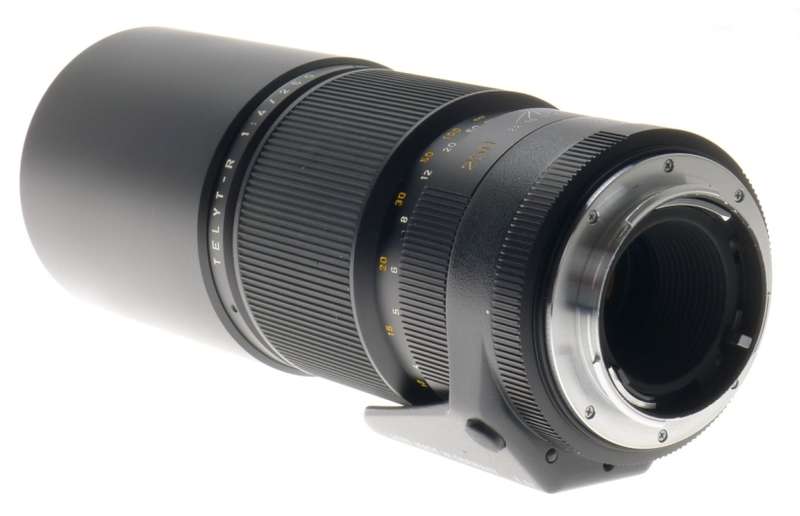TELYT-R 1:4/250 LEICA SLR CAMERA TELE LENS E67 MINT- F=250mm 3 CAM CAPS CASE