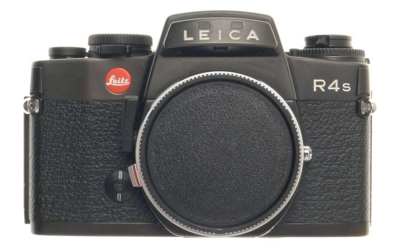 GOOD CONDITION LEICA R4s LEITZ 35mm SLR FILM CAMERA BODY NECK STRAP CAP USED