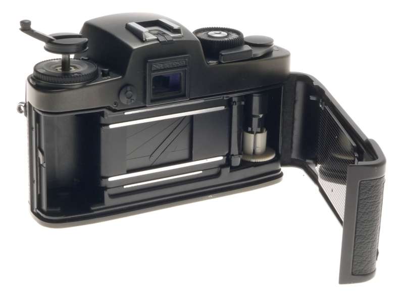 GOOD CONDITION LEICA R4s LEITZ 35mm SLR FILM CAMERA BODY NECK STRAP CAP USED