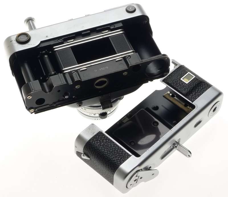 VOIGTLANDER VITESSA T RANGEFINDER VINTAGE CAMERA COLOR-SKOPAR 2.8/50mm LENS CASE