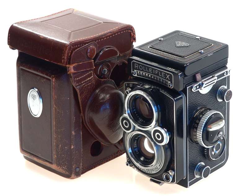 ROLLEIFLEX ZEISS PLANAR 3.5/75mm LENS TLR f=75mm CAMERA METER CASED CLEAN