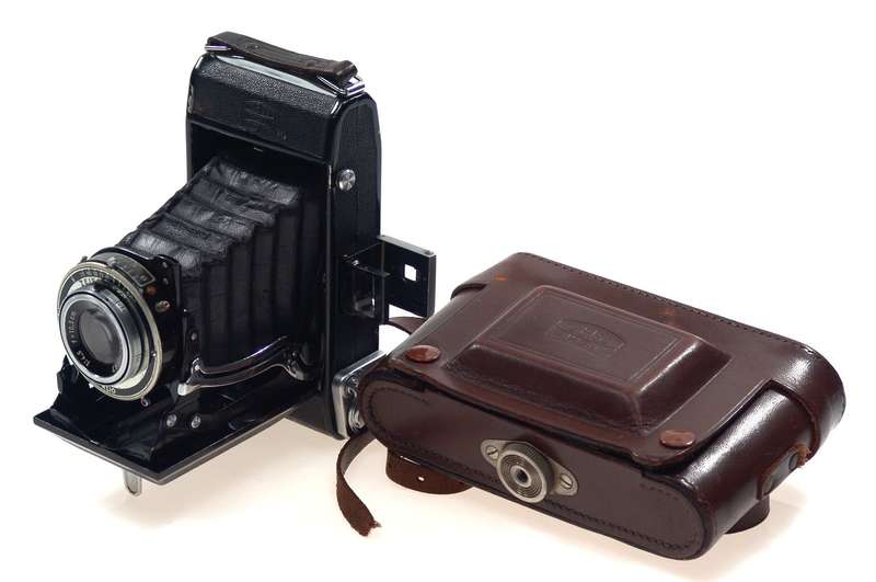 ZEISS IKON 521/2 BELLOWS CAMERA ANSTIGMAT 4.5/10.5cm NR