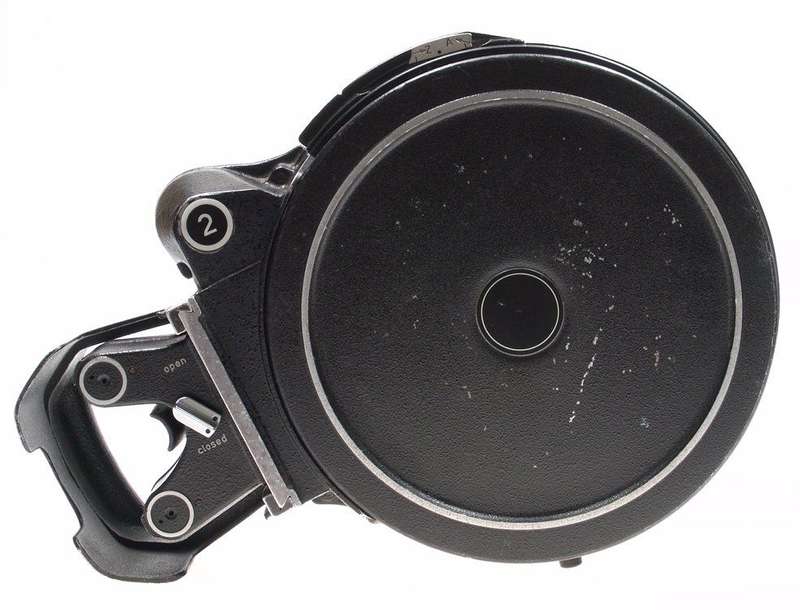 ARRIFLEX 35 MOVIE CAMERA 1000ft FILM MAGAZINE BL III NR