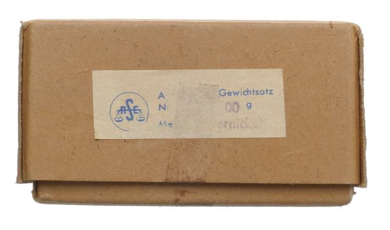 VINTAGE CALIBRATION SET SCALE WEIGHTS BEAUTIFUL BOX EXCELLENT ASE 1-100 Gr KIT
