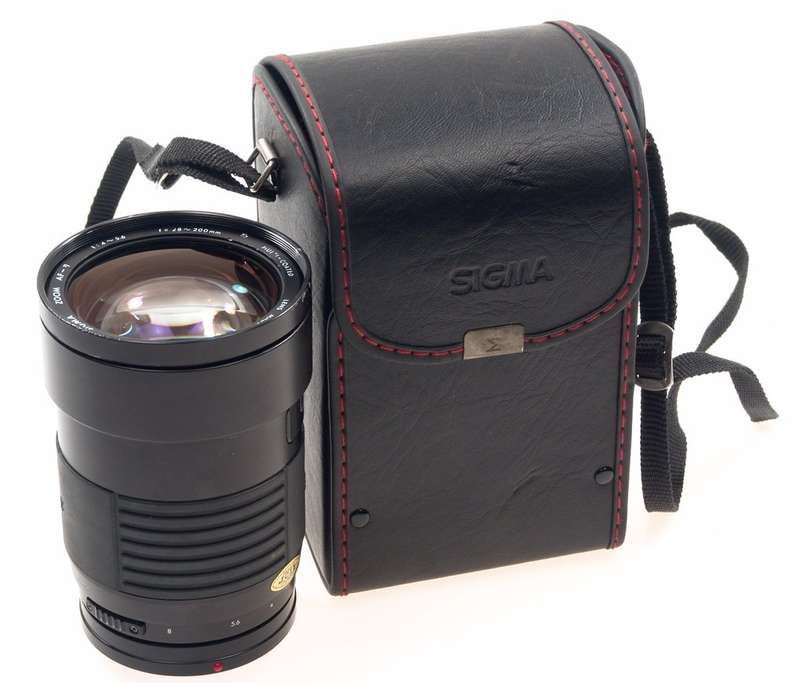 SIGMA ZOOM AF 1:4.5-5.6 f=28mm-200mm MULTI COATED CASE