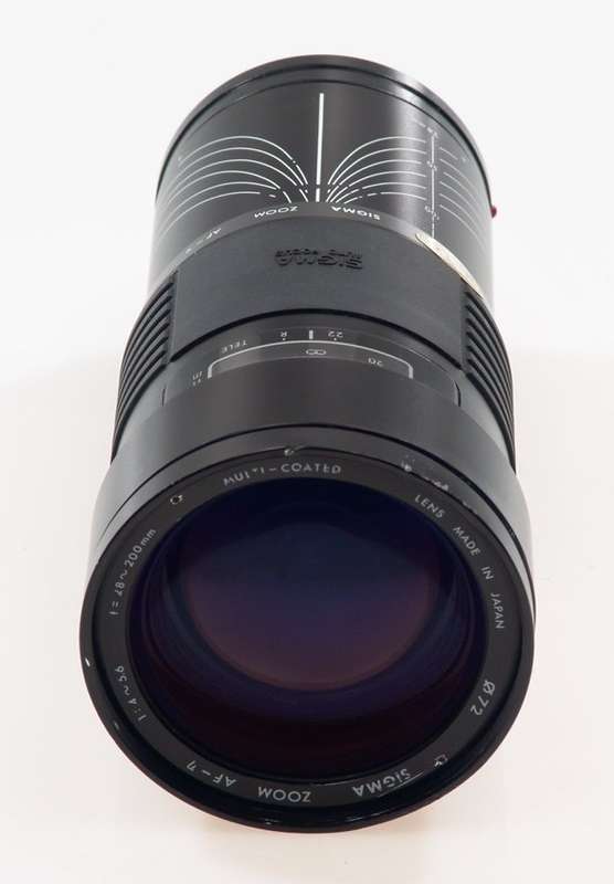 SIGMA ZOOM AF 1:4.5-5.6 f=28mm-200mm MULTI COATED CASE
