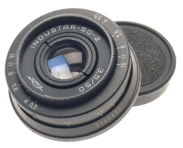 RUSSIAN M42 SCREW MOUNT RANGEFINDER CAMERA 1:3.5/50mm LENS INDUSTAR-50-2 f=50mm