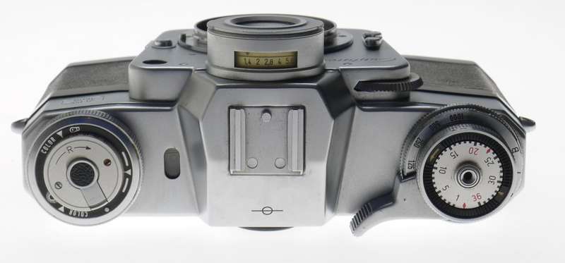 ZEISS IKON CHROME CONTAREX 35mm CAMERA BODY FILM BULLS EYE MODEL LIGHT METER NR