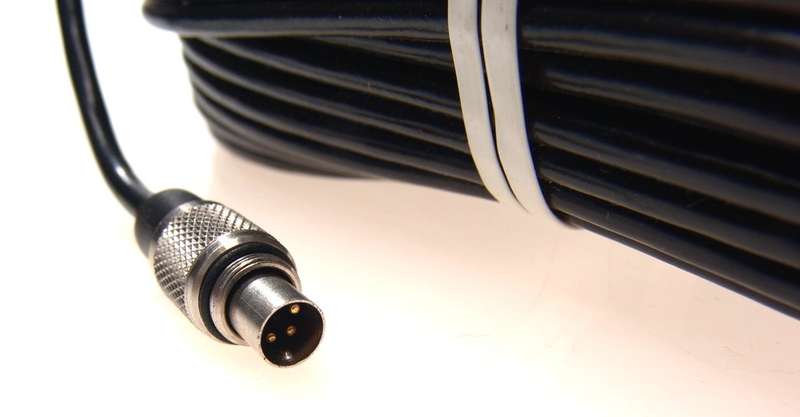 LONG LONG CONECTING CABLE CABLE NEW UNUSED SEE PLUGS