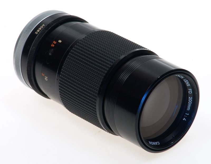 CANON SLR CAMERA LENS FD 200mm F4 CAPS 1:4/200 NICE NR
