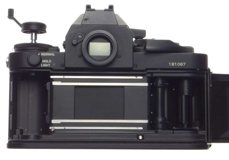CANON F-1 SLR 35mm film F1 camera Black FD 24mm 1:2.8 filter cap good condition