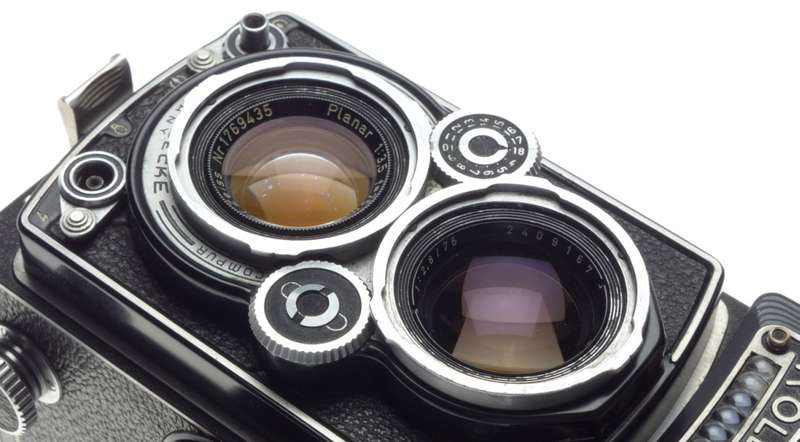 ROLLEIFLEX 3.5 f=75mm Zeiss Planar TLR medium format film camera 3.5/75 metered