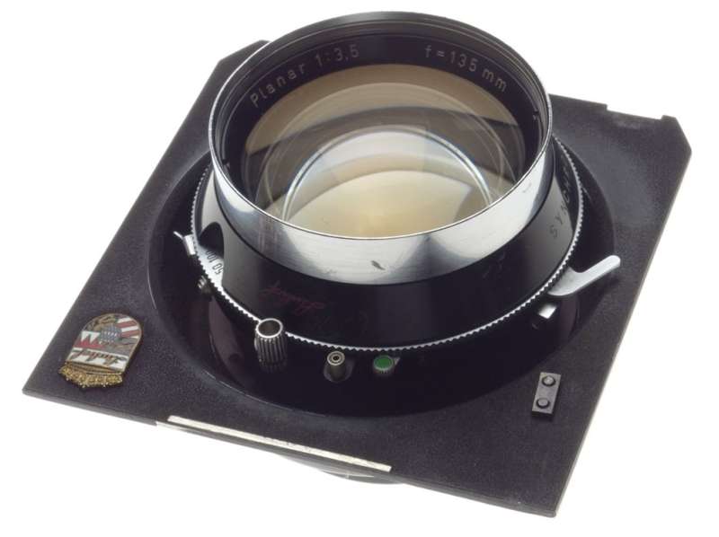 PLANAR 1:3.5 f=135mm Zeiss coated medium format lens Synchro-Compur shutter cam