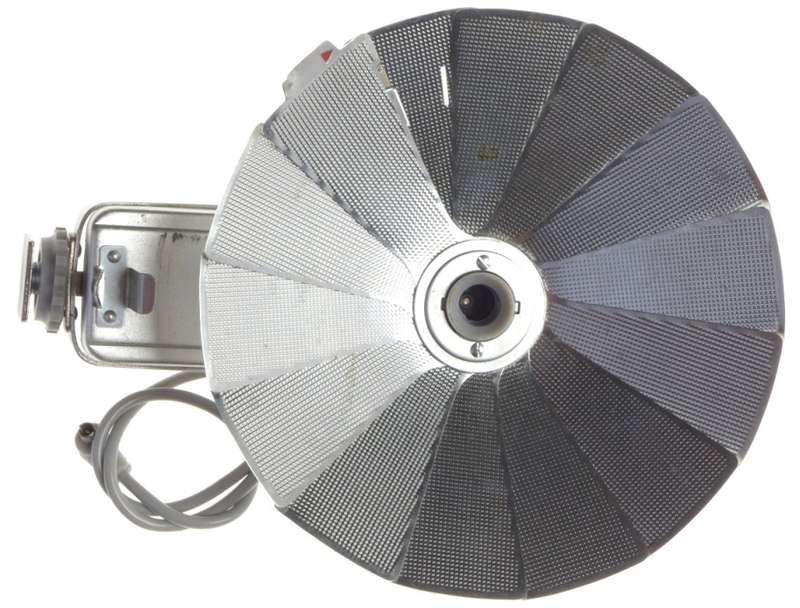MILOR Vintage Satalite dish type camera flash gun fits hot shoe complete cable