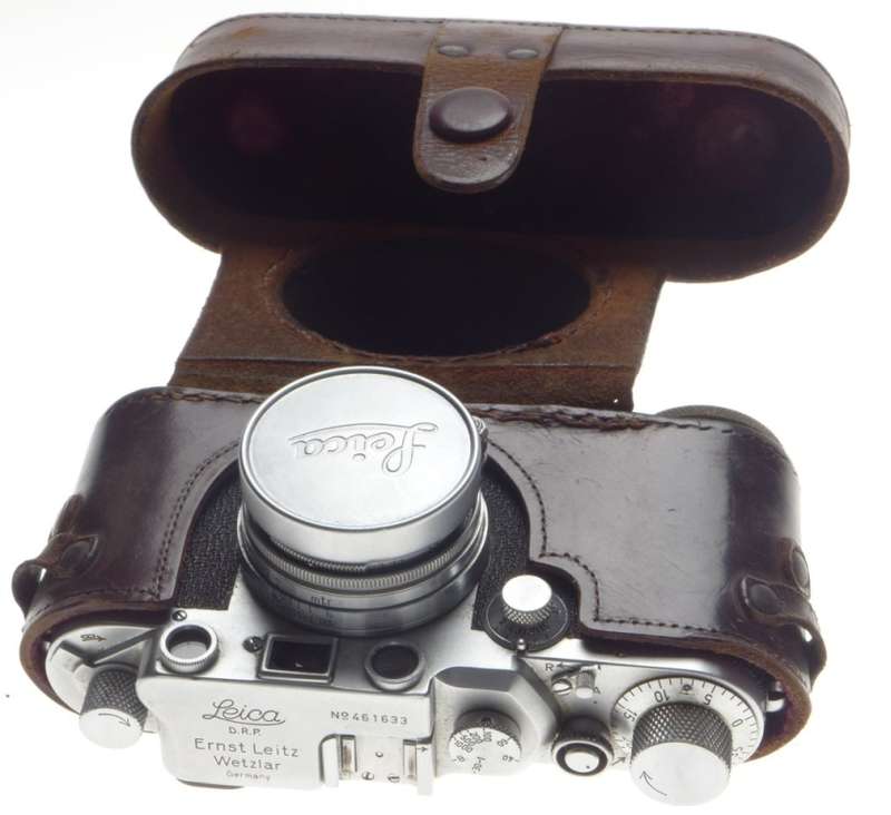 LEICA IIIc shark skin 35mm rangefinder camera Summitar f=5cm 1:2 case caps 2/50