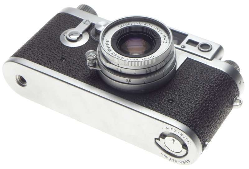 LEICA IIIg chrome 35mm rangefinder camera with 2.8/5cm Elmar 2.8 f=50mm lens kit