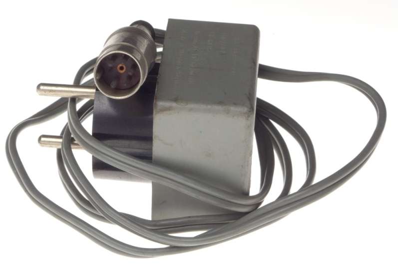 HASSELBLAD camera EL/M EL/X power supply charger used bargain as is spare part