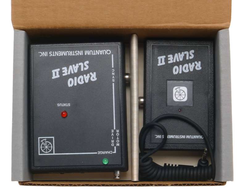 RADIO SLAVE II REMOTE CONTROL FOR CAMERA AND FLASH UNITS QUANTUM INSTRUMENTS BOX
