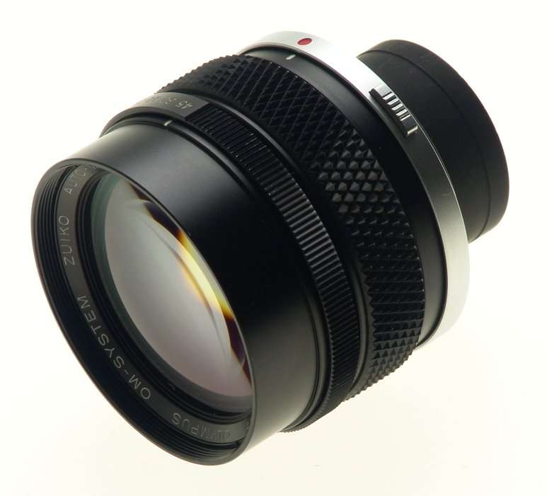 OLYMPUS OM-SYSTEM ZUIKO 1:4.5/135mm AUTO-MACRO f=135mm 1:4.5 LENS CAPS CLEAN NR