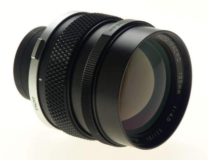 OLYMPUS OM-SYSTEM ZUIKO 1:4.5/135mm AUTO-MACRO f=135mm 1:4.5 LENS CAPS CLEAN NR