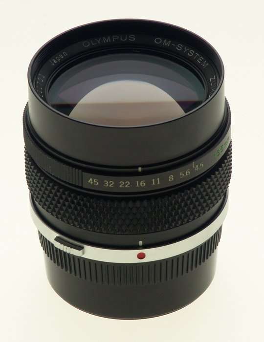 OLYMPUS OM-SYSTEM ZUIKO 1:4.5/135mm AUTO-MACRO f=135mm 1:4.5 LENS CAPS CLEAN NR