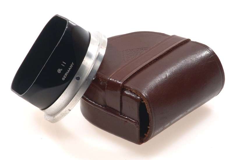 ROLLEI RII CAMERA LENS HOOD SHADE CASED ROLLEIFLEX NICE