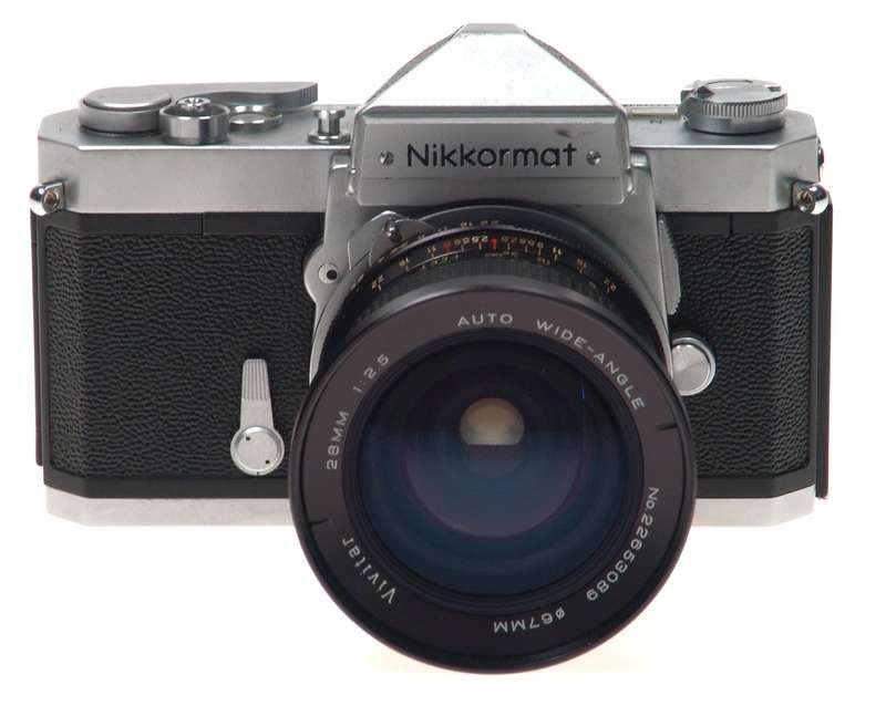 NIKKORMAT SLR AUTO WIDE ANGLE 2.5/28 VIVITAR LENS CASE