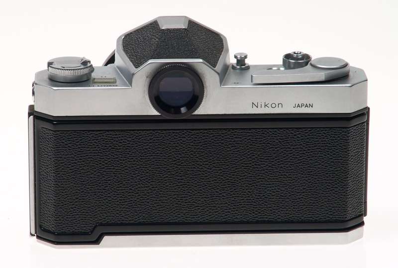 NIKKORMAT SLR AUTO WIDE ANGLE 2.5/28 VIVITAR LENS CASE
