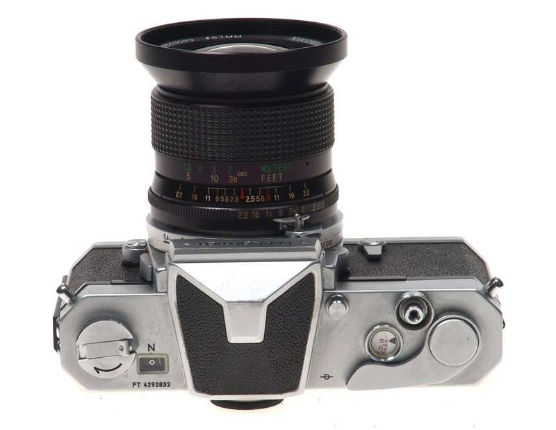 NIKKORMAT SLR AUTO WIDE ANGLE 2.5/28 VIVITAR LENS CASE
