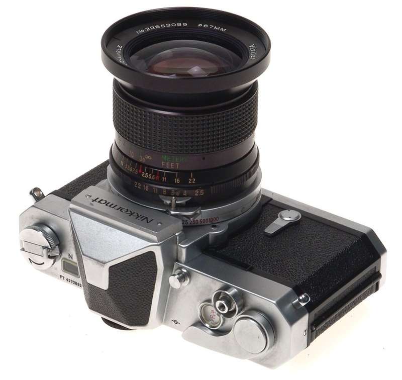 NIKKORMAT SLR AUTO WIDE ANGLE 2.5/28 VIVITAR LENS CASE