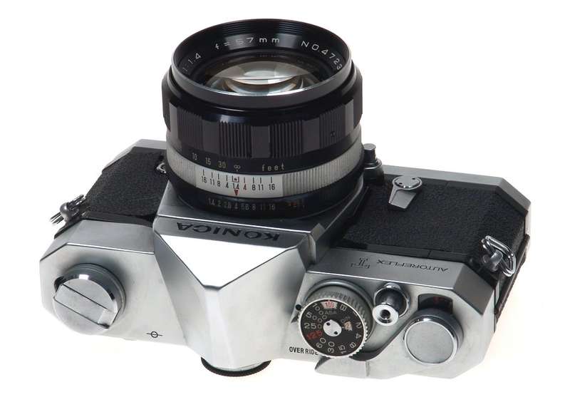 KONICA SLR AUTOREFLEX T CAMERA 1.4 HEXANON f=57 LENS NR