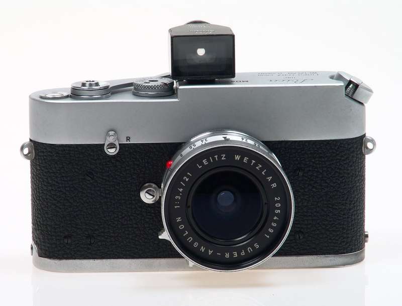 LEICA MDa CAMERA f=21mm FINDER SUPER-ANGULON FAST ULTRA WIDE ANGLE 1:3.4/21 HOOD