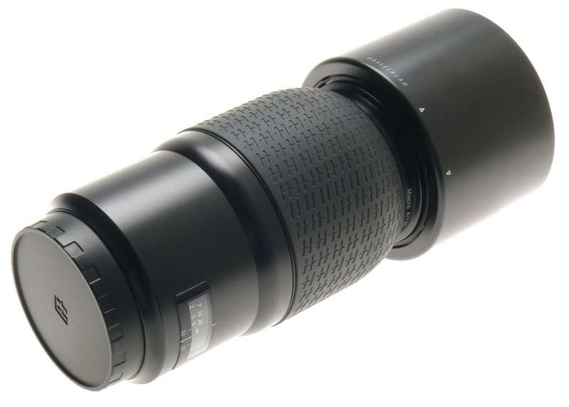 HASSELBLAD HC MACRO 4/120 DIGITAL CAMERA LENS WITH HOOD AND CAPS MINT- f=120mm