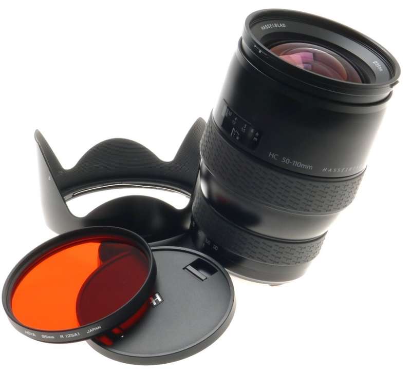 HASSELBLAD HC 1:3.5-4.5/50-110mm CAMERA ZOOM LENS RED FILTER HOOD CAPS CASE MINT