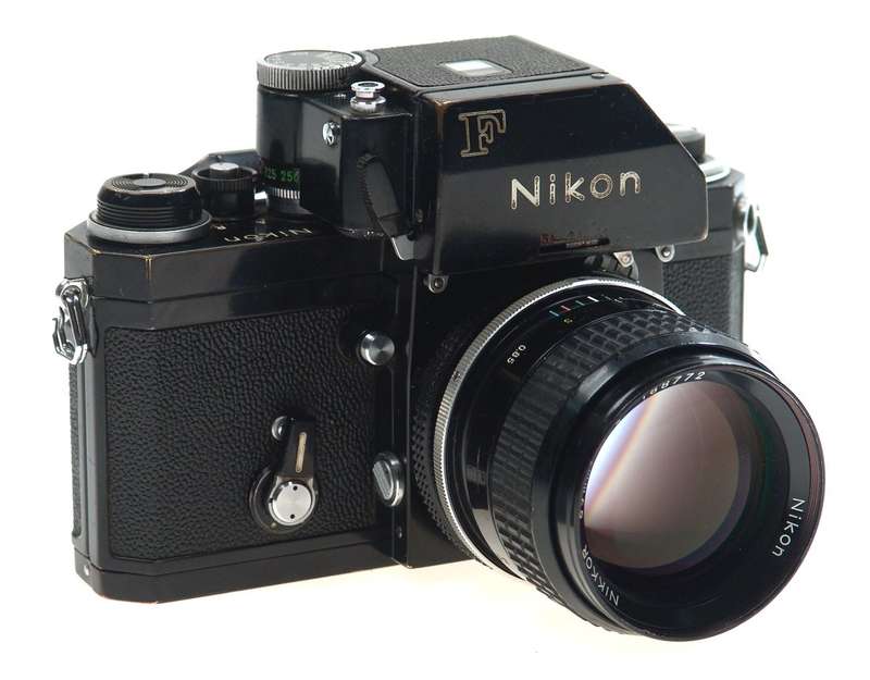 NIKON BLACK F PHOTOMIC HEAD CAMERA NIKKOR 2/85 LENS NR