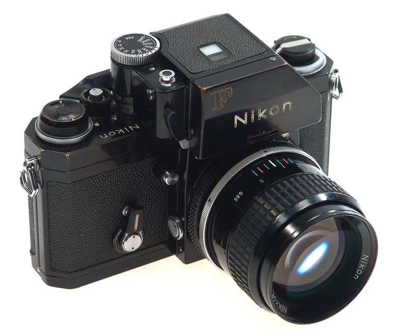 NIKON BLACK F PHOTOMIC HEAD CAMERA NIKKOR 2/85 LENS NR