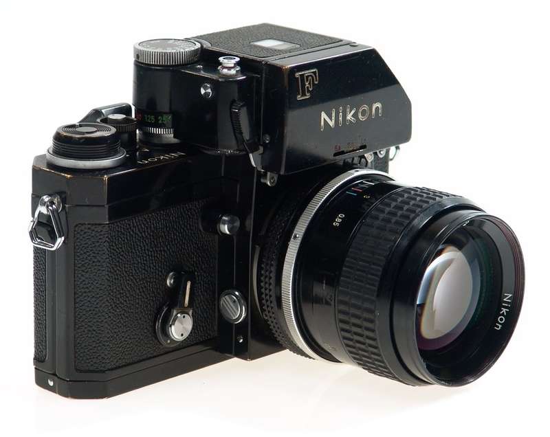 NIKON BLACK F PHOTOMIC HEAD CAMERA NIKKOR 2/85 LENS NR