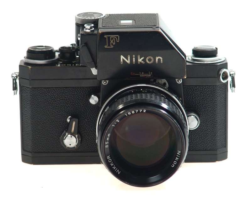 NIKON BLACK F PHOTOMIC HEAD CAMERA NIKKOR 2/85 LENS NR